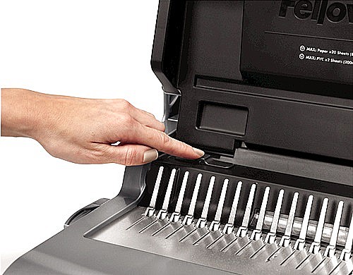 ����� ����� ������ ����� ������ FELLOWS Quasar+ 500